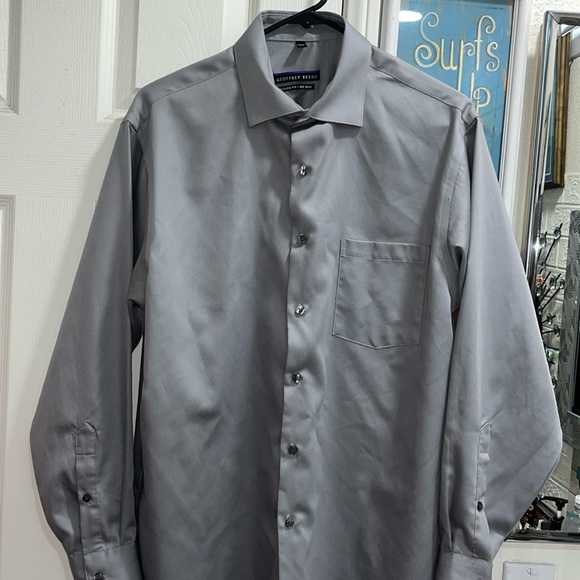 Preowned Geoffrey Beene Size 16 32/33 Size Large Dark Grey Classic Button Up. - Picture 4 of 11